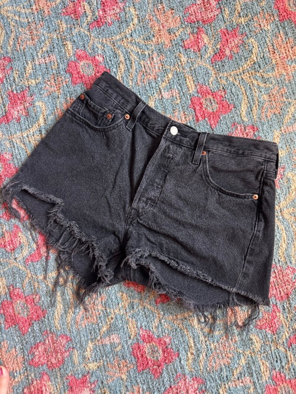 Levi’s 501 Original black cutoff shorts size 29